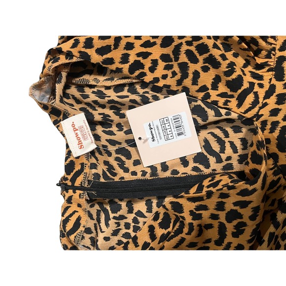 SHOWPO. TIARNE RELAXED MAXI DRESS IN ANIMAL PRINT - Picture 3 of 3